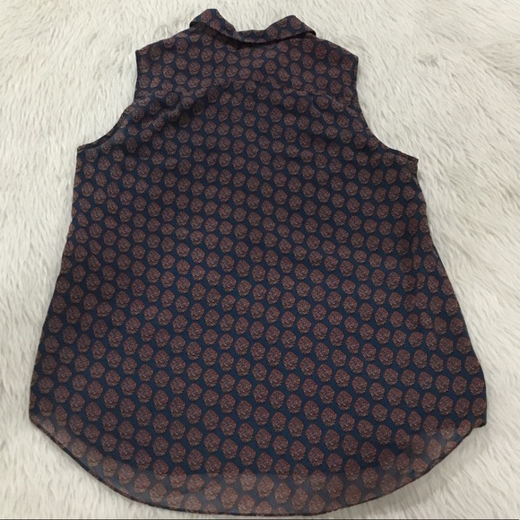 Cabi medallion reign blue ruffle top - Picture 7 of 8